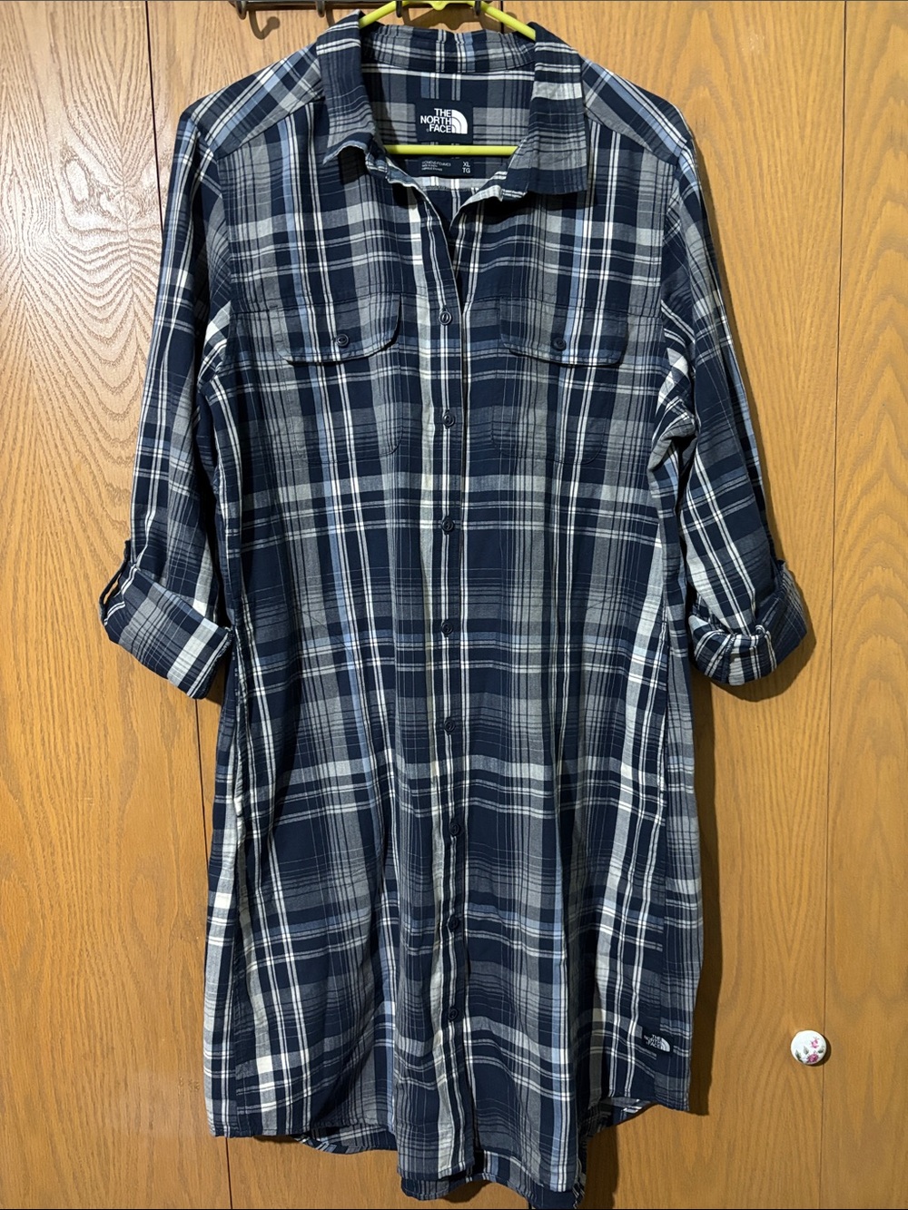 The North Face Navy and White Plaid Button-Down dress pockets women’s XL cotton